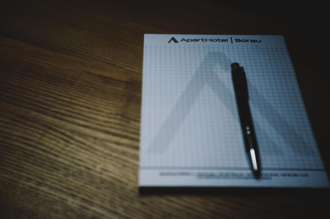 Apartsuites I Sorau Żary Exterior foto A pen and a notepad